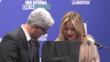 Fuoriprogramma al comizio di Meloni, un uomo sale sul palco e chiede le dimissioni di Mattarella – VIDEO
