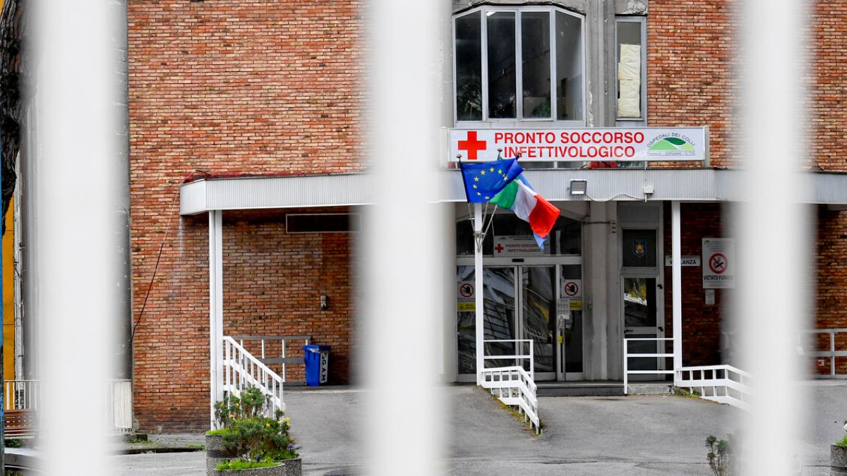 Galleria foto 'Boom di casi di epatite A in Campania, la Regione rafforza le attività di prevenzione e controllo' - foto 1