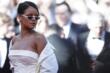Colpi di fucile contro la casa di Rihanna in California, fermata una donna di circa 30 anni