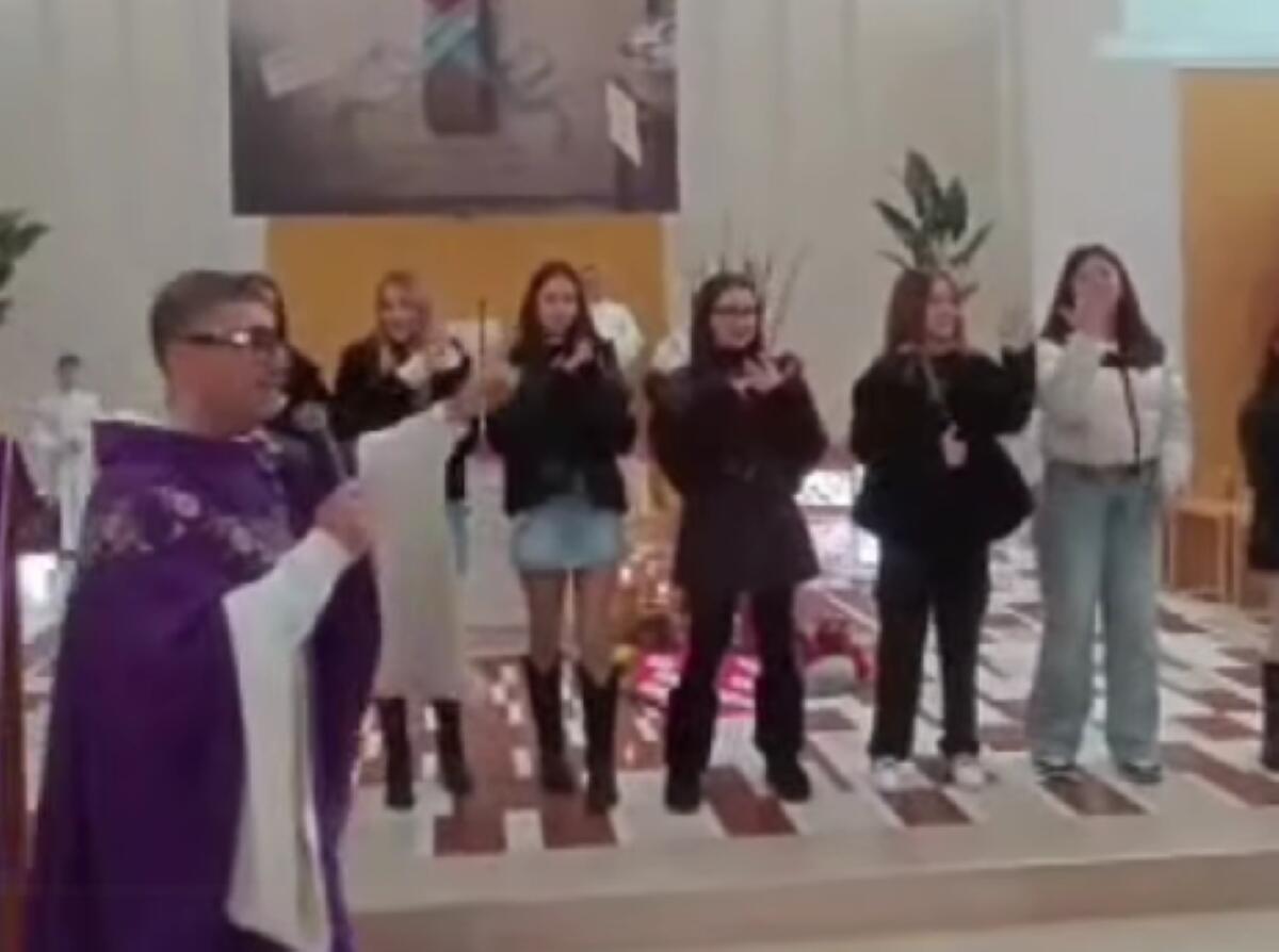 Da Sanremo all’altare: “Per sempre sì” di Sal Da Vinci anima la Messa domenicale a Margherita di Savoia Da Sanremo all’altare: “Per sempre sì” di Sal Da Vinci anima la Messa domenicale a Margherita di Savoia