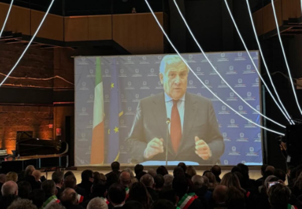 Galleria foto 'Cerimonia Matera capitale Mediterranea 2026, Tajani in collegamento: «Situazione internazionale complicata, resto qui»' - foto 1