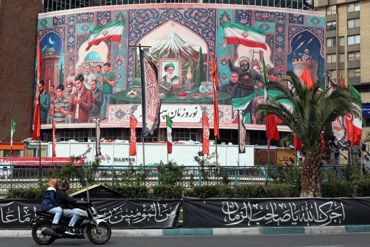 Galleria foto 'Stop di 5 giorni agli attacchi sugli impianti energetici iraniani, Trump: «Colloqui molto buoni e produttivi»' - foto 1