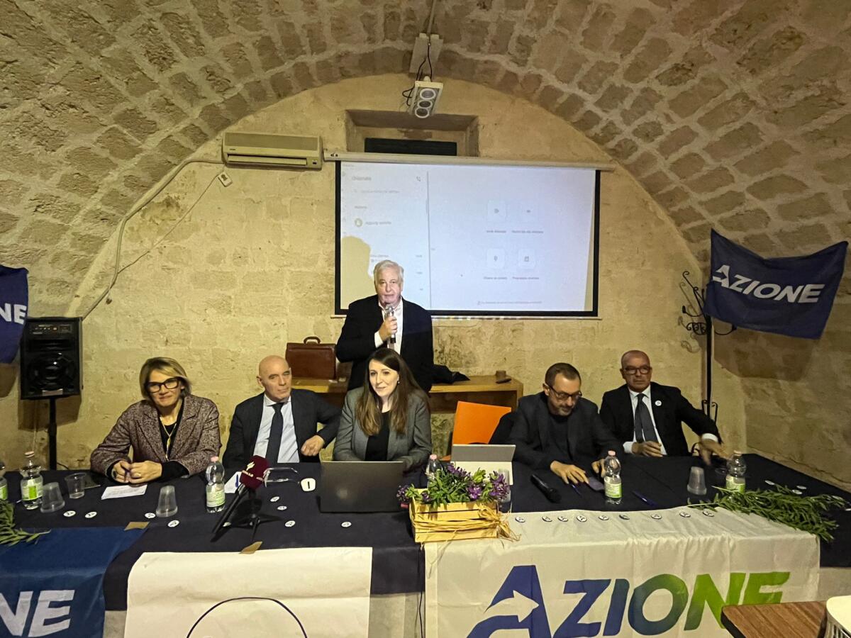 Galleria foto 'Taranto, Di Gregorio passa ad Azione: «Deluso dal Pd. Vado via ma resto nella maggioranza» – L’INTERVISTA' - foto 1