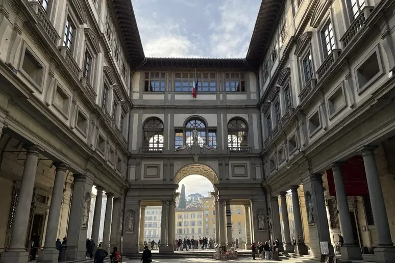 Gallerie degli Uffizi, dopo l’attacco hacker opere trasferite nei caveau e porte murate Gallerie degli Uffizi, dopo l’attacco hacker opere trasferite nei caveau e porte murate