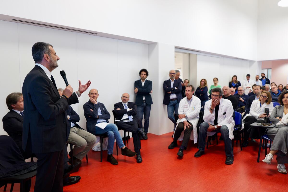 Puglia, aumentano i trapianti di organi: +32,7% nel 2025. Decaro: «Ora dobbiamo vincere la sfida della donazione» – VIDEO Puglia, aumentano i trapianti di organi: +32,7% nel 2025. Decaro: «Ora dobbiamo vincere la sfida della donazione» – VIDEO