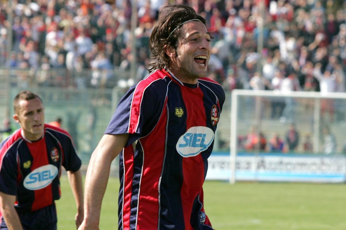 Eccellenza, il doppio ex Plasmati: «Il Taranto non prenda sottogamba il derby col Brindisi» Eccellenza, il doppio ex Plasmati: «Il Taranto non prenda sottogamba il derby col Brindisi»
