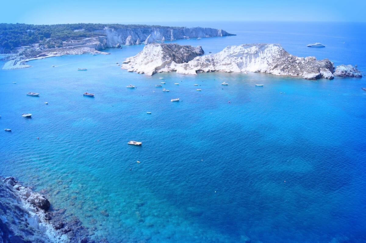Traghetti per le Isole Tremiti, per l’estate tre nuove corse a settimana Traghetti per le Isole Tremiti, per l’estate tre nuove corse a settimana