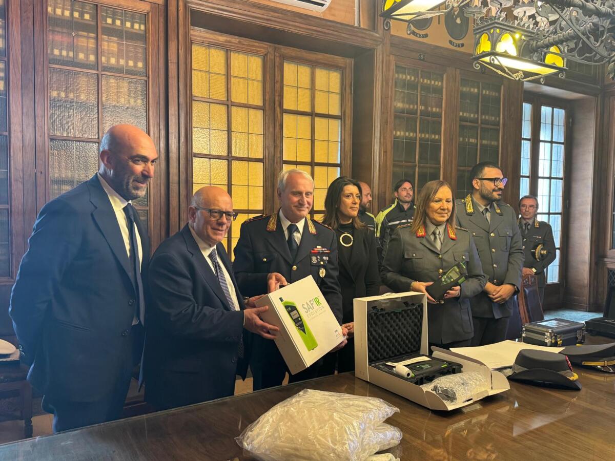 Galleria foto 'Bari, lotta alle stragi stradali: un “grillo parlante” nello spot contro l’alcool alla guida – VIDEO' - foto 2