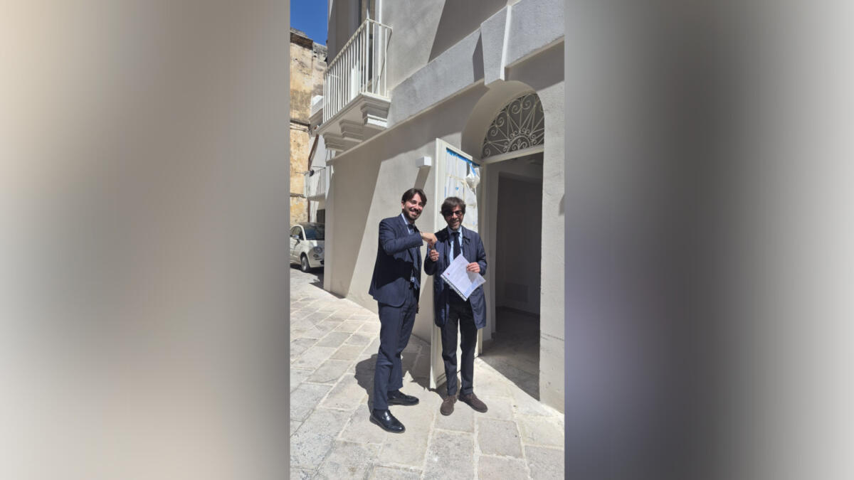 Galleria foto 'Taranto, verso la riapertura di Casa Paisiello: il Comune consegna le chiavi al Conservatorio' - foto 1