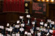 Il decreto sicurezza è legge, via libera alla Camera: l’opposizione protesta e canta “Bella ciao” – VIDEO