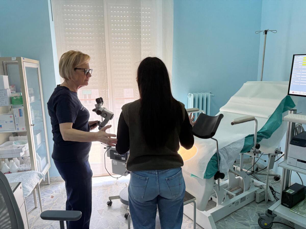 Screening cervice uterina, Asl Bari coinvolge oltre 300mila donne: record di colposcopie al Pta di Conversano – FOTO Screening cervice uterina, Asl Bari coinvolge oltre 300mila donne: record di colposcopie al Pta di Conversano – FOTO