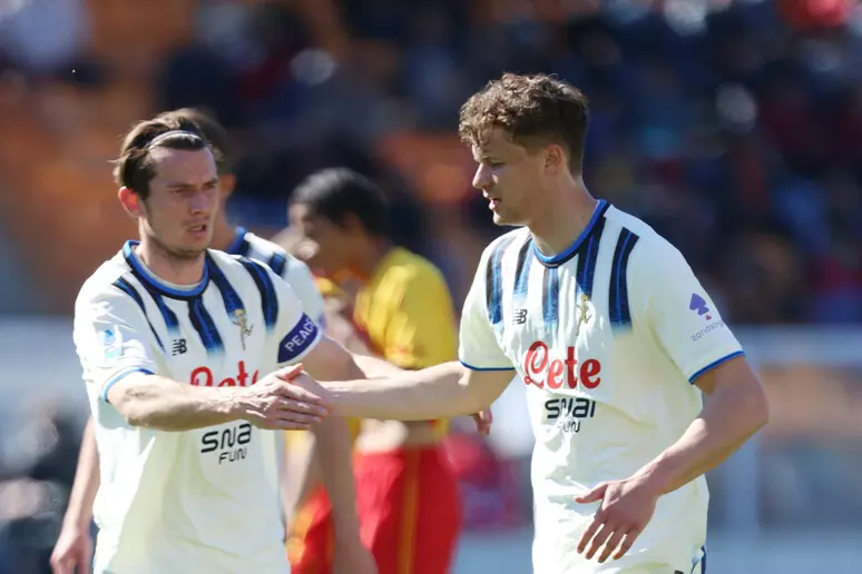 Serie A, l’Atalanta vince a Lecce 3-0 e aggancia la Roma nella corsa europea Serie A, l’Atalanta vince a Lecce 3-0 e aggancia la Roma nella corsa europea