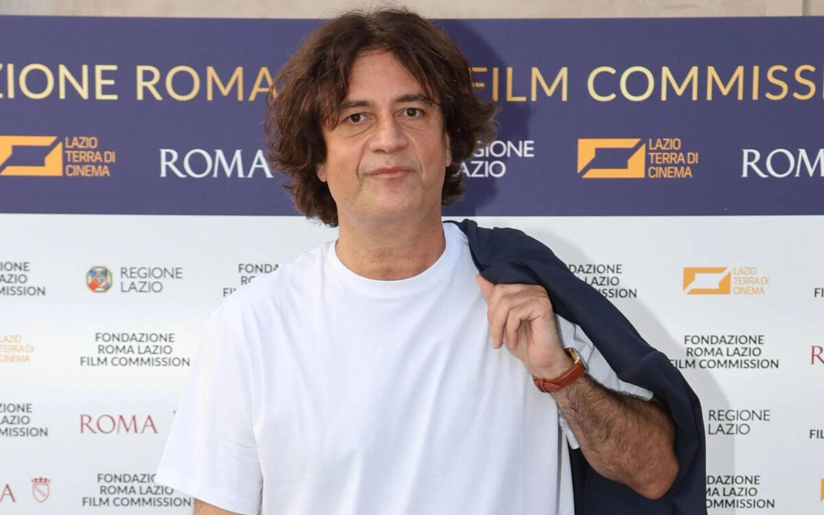 Galleria foto 'Arrestato per stalking il comico Massimo Bagnato: è stato sorpreso sotto casa della ex compagna' - foto 1