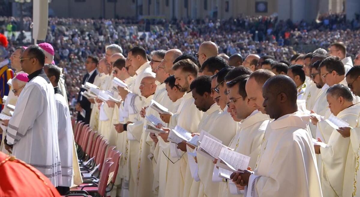 Pasqua, il presidente Mattarella manda gli auguri al Papa. «Si recuperino dialogo e moderazione» Pasqua, il presidente Mattarella manda gli auguri al Papa. «Si recuperino dialogo e moderazione»
