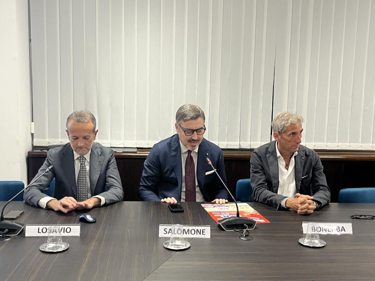 Galleria foto 'Torna la Bari Med Marathon, arrivano atleti da 33 Paesi: il turismo sportivo spinge il capoluogo pugliese' - foto 1