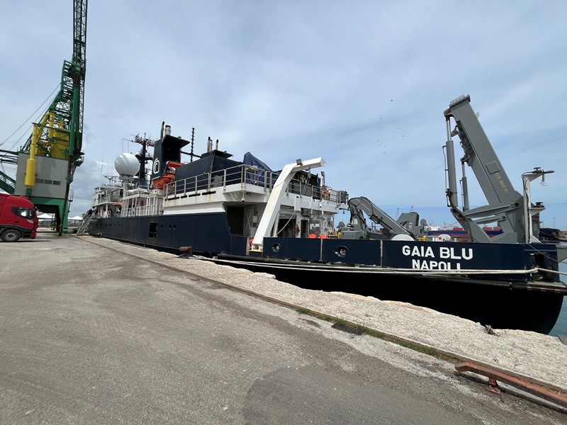 La ricerca salpa da Bari: gli assessori Perlino e Petruzzelli a bordo di “Gaia Blu”, il gigante del Cnr – FOTO