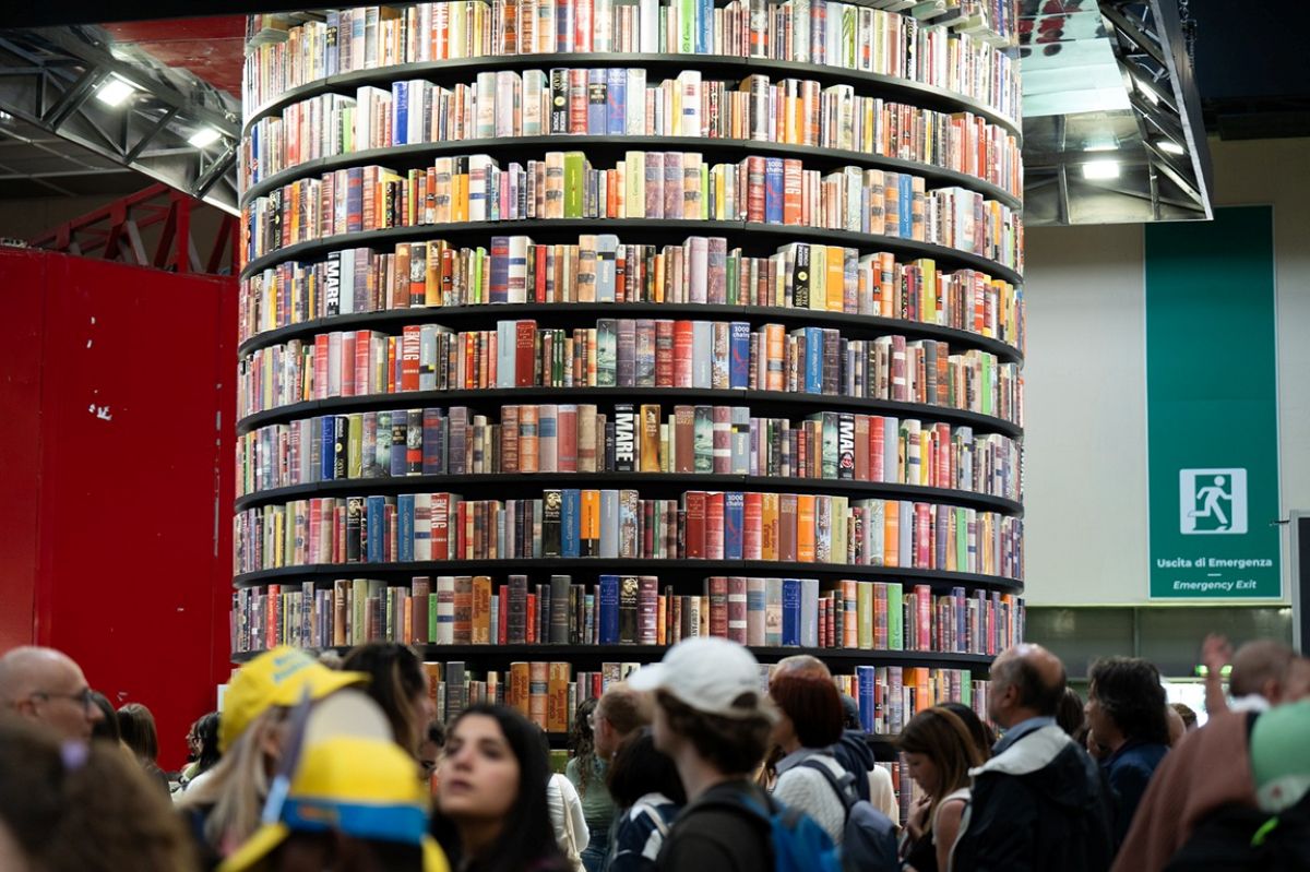 Galleria foto 'Puglia protagonista al Salone del Libro di Torino, 41 case editrici e 60 presentazioni nello stand istituzionale' - foto 1