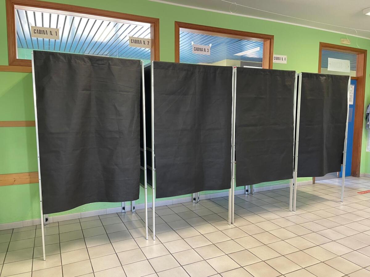 Amministrative 2026, urne aperte in tutta Italia: in Puglia si vota in 54 Comuni – FOTO Amministrative 2026, urne aperte in tutta Italia: in Puglia si vota in 54 Comuni – FOTO
