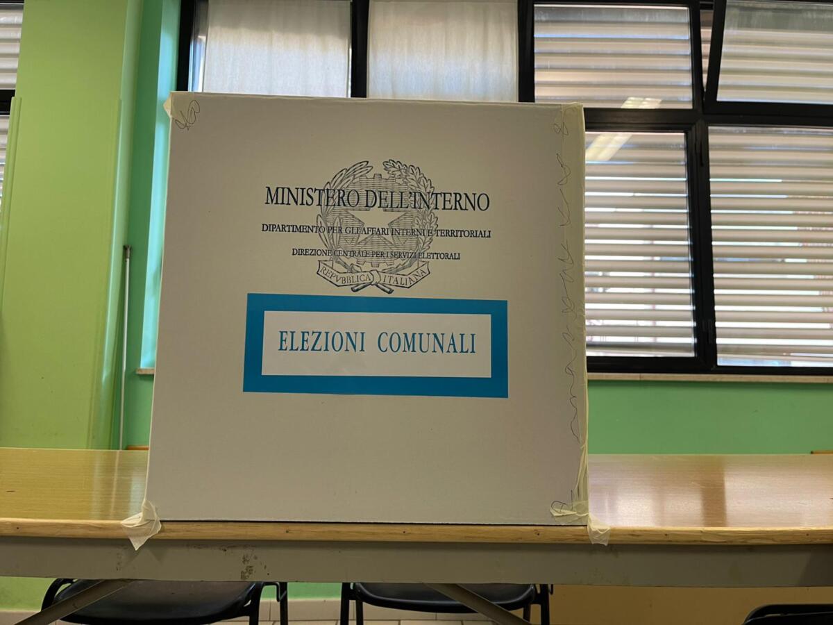 Amministrative 2026, urne aperte in tutta Italia: in Puglia si vota in 54 Comuni – FOTO Amministrative 2026, urne aperte in tutta Italia: in Puglia si vota in 54 Comuni – FOTO