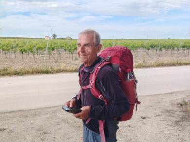 Pellegrino 83enne derubato sulla via Francigena: parziale lieto fine a Cerignola, la Polizia recupera la catenina