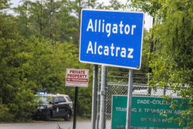 Florida, Alligator Alcatraz verso la chiusura: costa 1,2 milioni di dollari al giorno