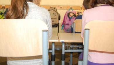 Oria, violenza sessuale sulle alunne: arrestato un maestro di una scuola primaria