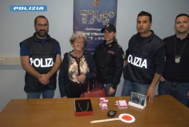 Terrore per le anziane a Manfredonia, arrestato rapinatore seriale di 66 anni: otto colpi in poche settimane