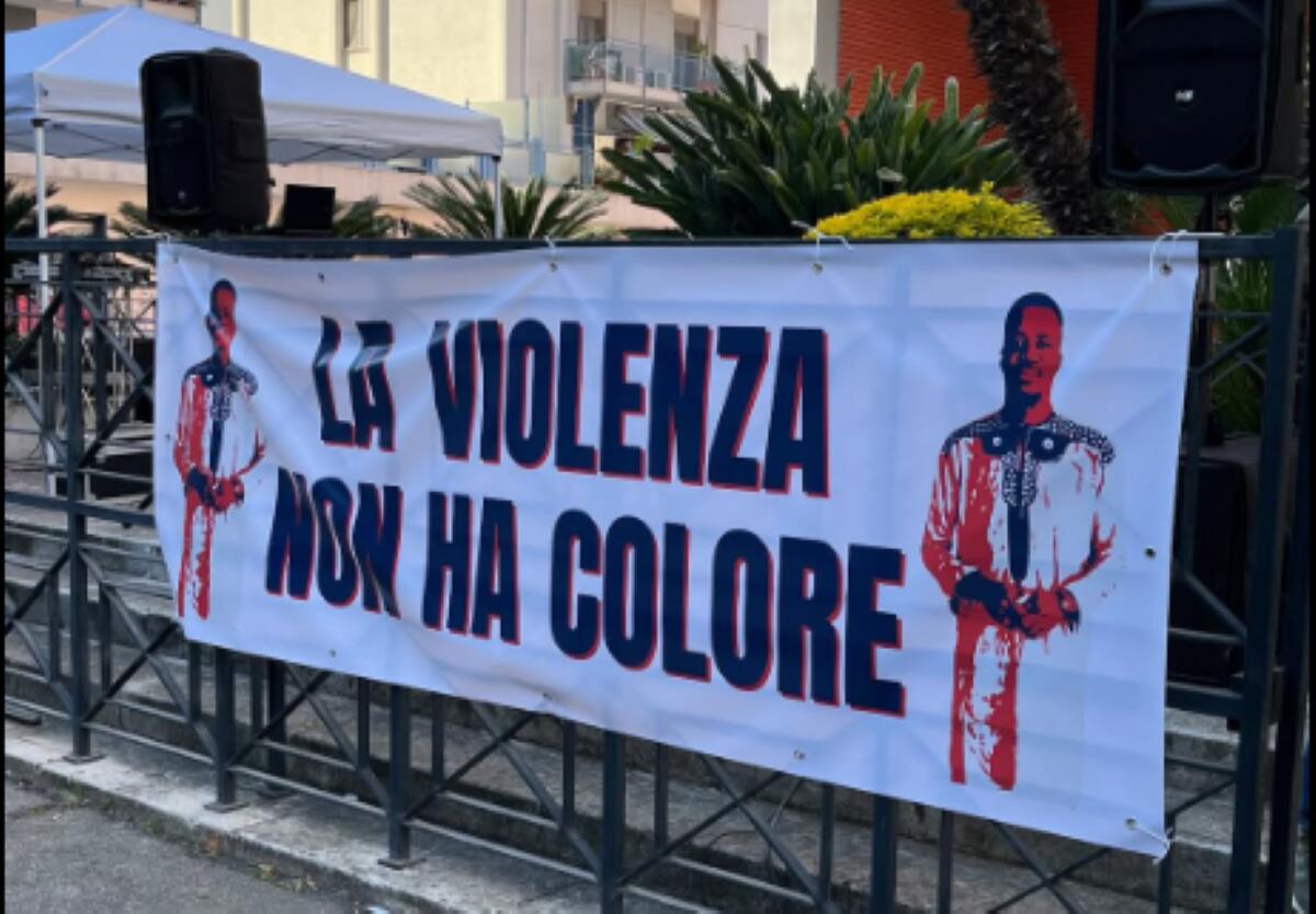 Omicidio Sako, Taranto contro il razzismo: minuto di silenzio e solidarietà delle istituzioni in Consiglio comunale Omicidio Sako, Taranto contro il razzismo: minuto di silenzio e solidarietà delle istituzioni in Consiglio comunale