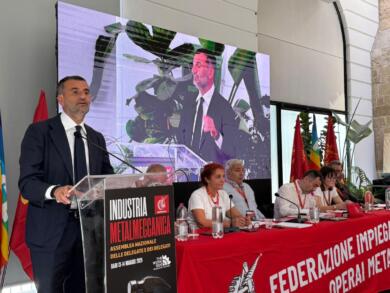 Crisi industriali, 43 vertenze in Puglia. Decaro: «Serve un piano nazionale»
