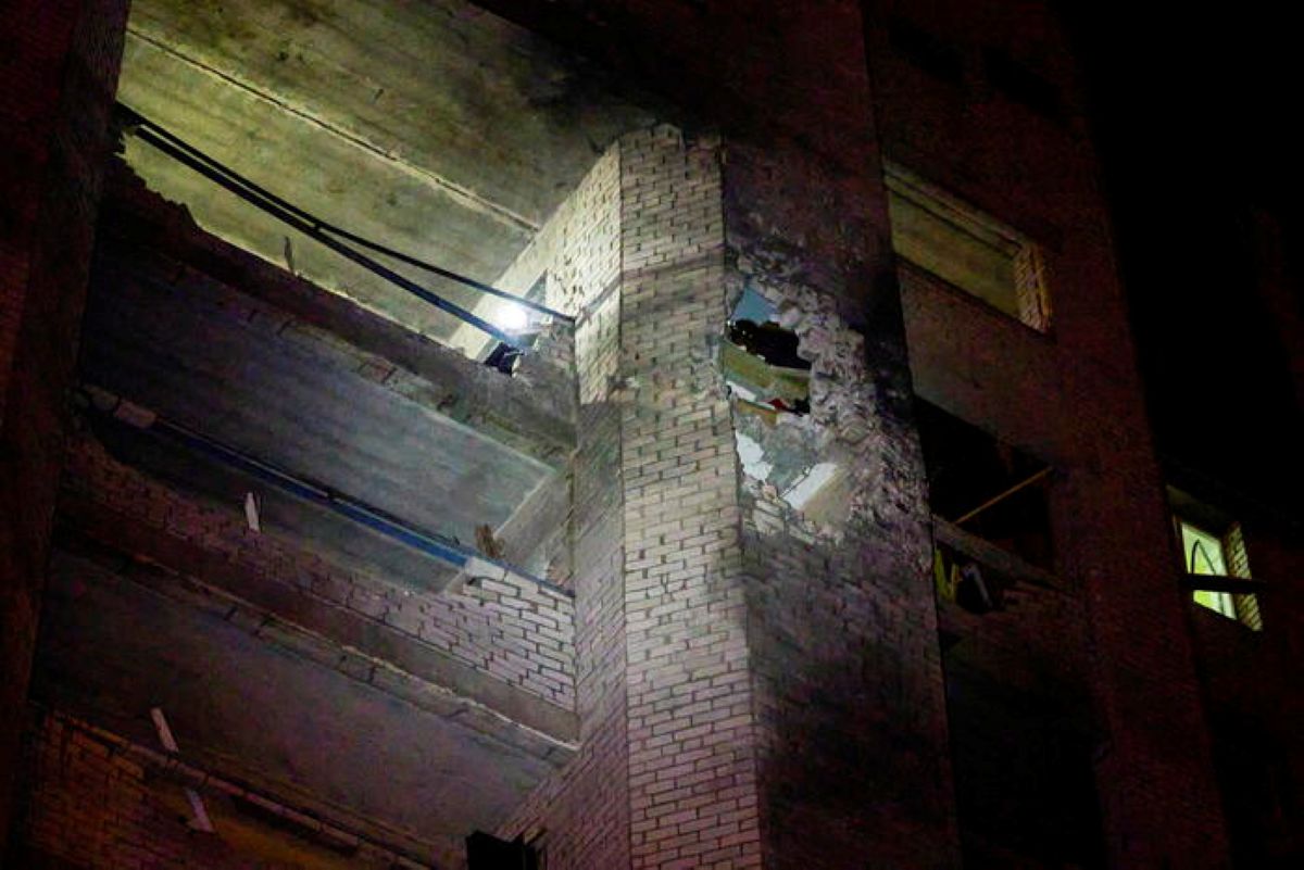 Drone russo colpisce un palazzo in Romania, Crosetto: «Escalation pericolosa e intollerabile» Drone russo colpisce un palazzo in Romania, Crosetto: «Escalation pericolosa e intollerabile»