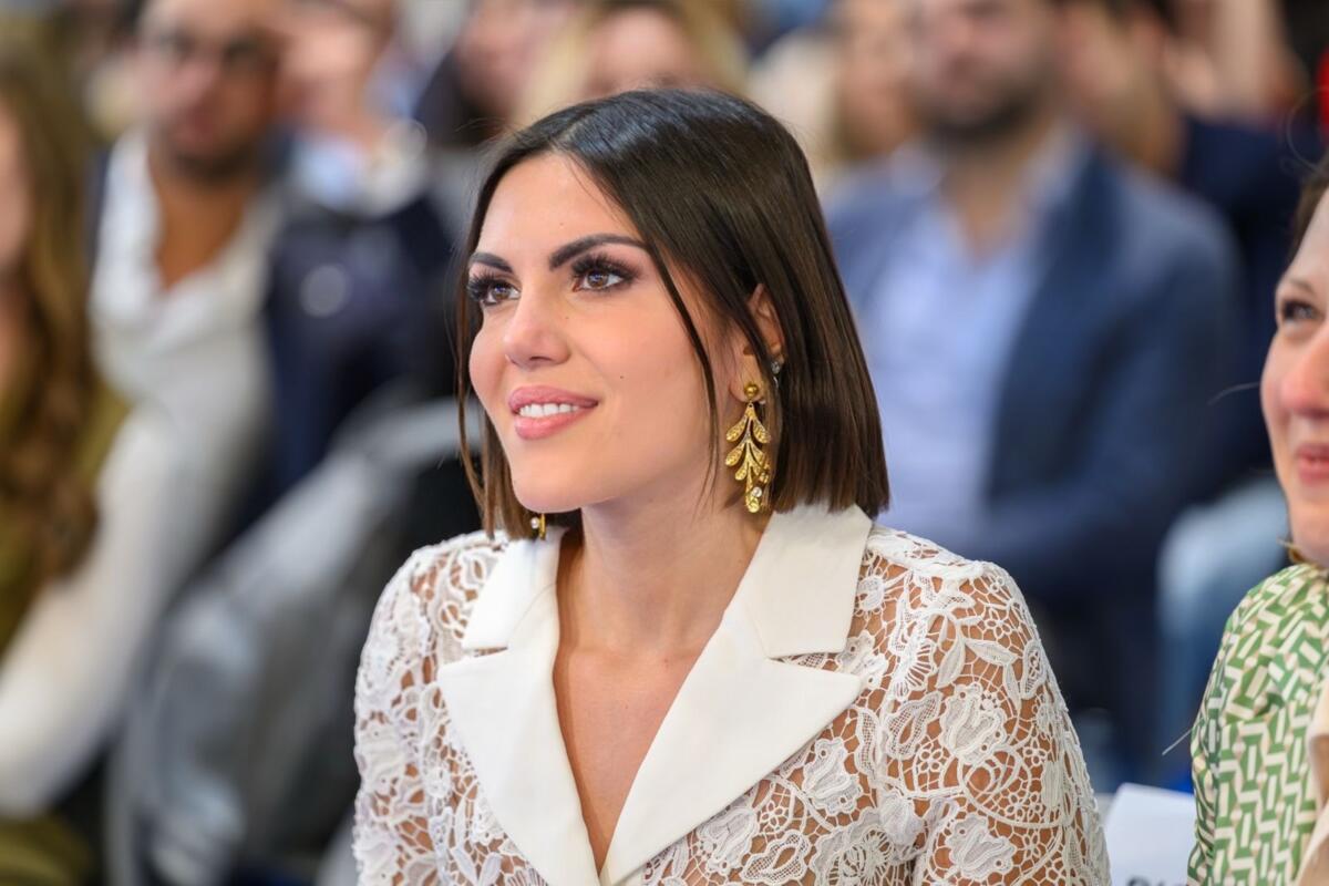 Galleria foto 'Federazione dei giovani farmacisti, la barese Federica Faccitondo eletta segretaria nazionale' - foto 1