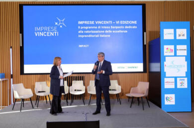 Terzo Settore, Intesa Sanpaolo premia le eccellenze che coniugano sostenibilità e impatto sociale