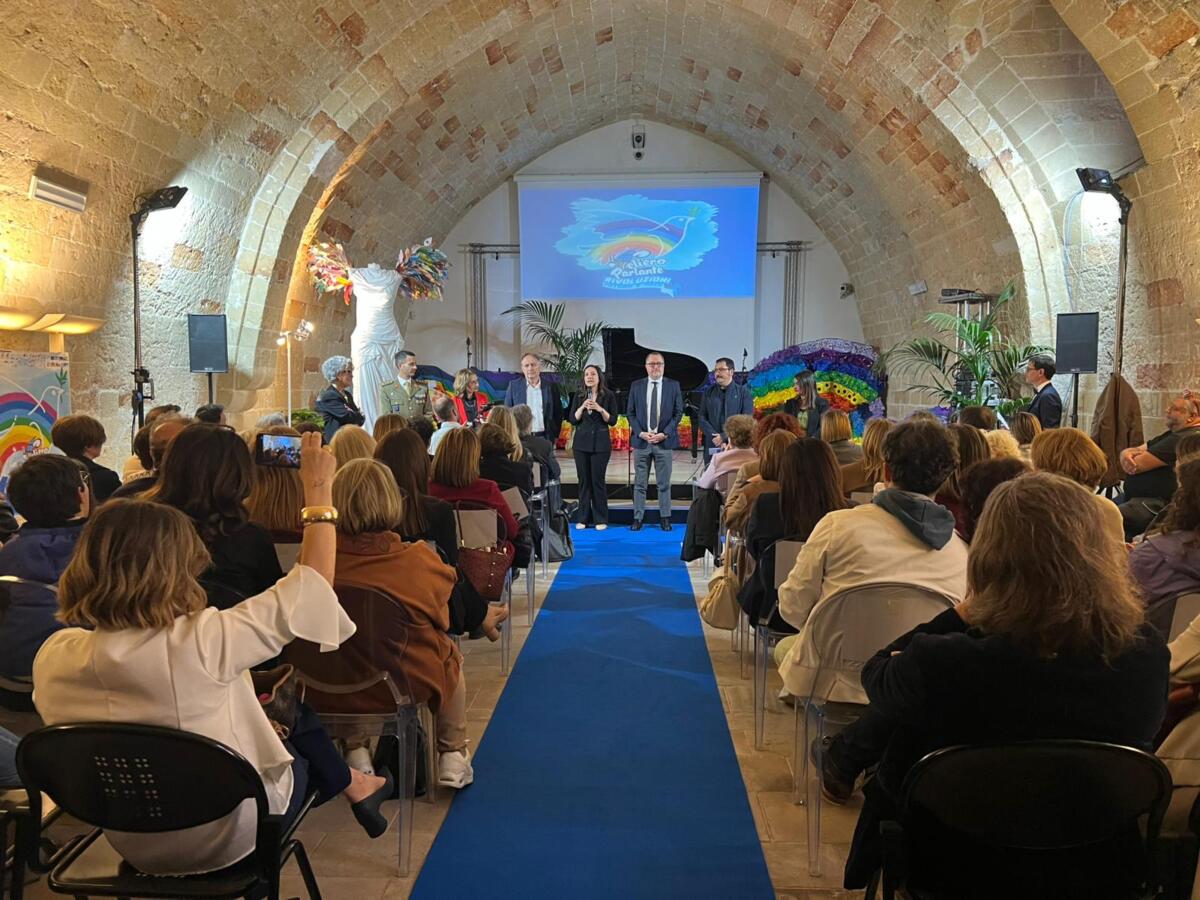 Galleria foto 'Copertino, inaugurata l’edizione 2026 del “Veliero parlante”: rivoluzioni educative tra pace, futuro e comunità' - foto 3