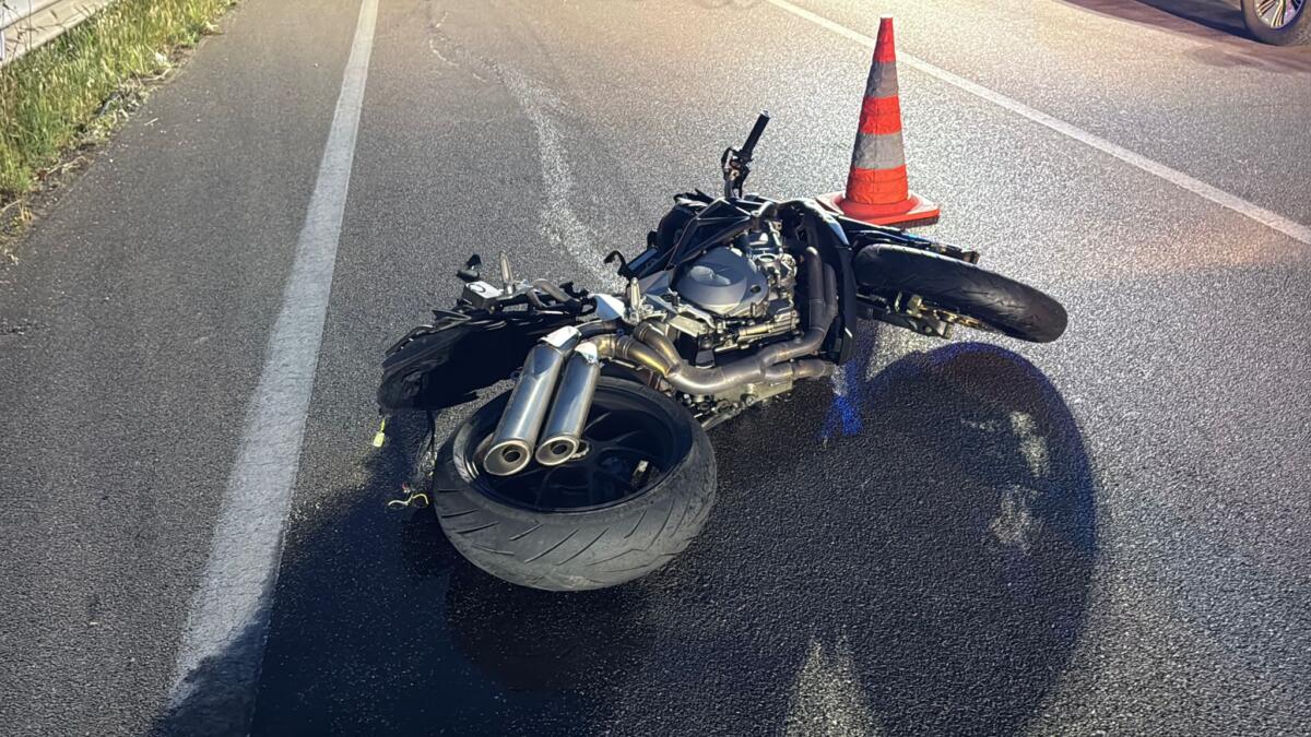 Galleria foto 'Perde il controllo della moto e cade, grave noto avvocato di Maglie: è candidato alle comunali' - foto 1