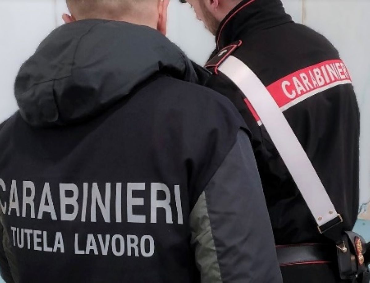 Lavoro nero e sicurezza nelle aziende del Brindisino, multe per 158mila euro: sospese 25 attività Lavoro nero e sicurezza nelle aziende del Brindisino, multe per 158mila euro: sospese 25 attività