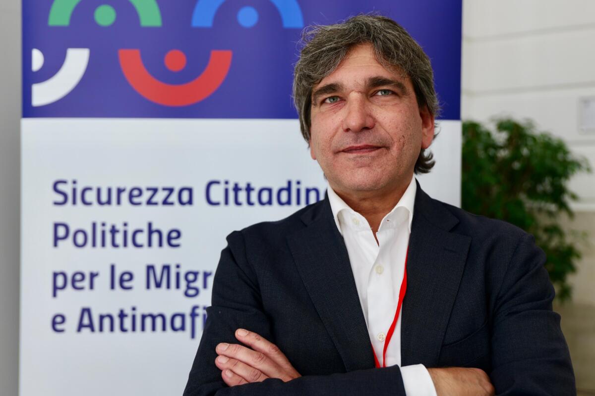 Politiche migratorie, la Puglia lancia il nuovo Piano regionale e ricorda Sako: «Uniti contro il clima d’odio»