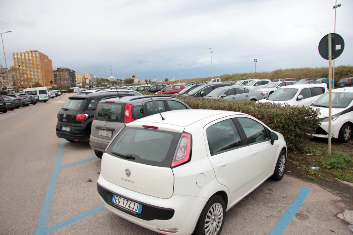 Caro parcheggi, a Bari si paga fino a 500 euro per la quota mensile Caro parcheggi, a Bari si paga fino a 500 euro per la quota mensile
