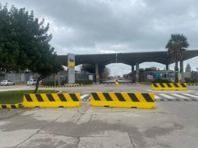 Brindisi, scoppia la protesta al Petrolchimico: «I lavoratori sono senza garanzie»