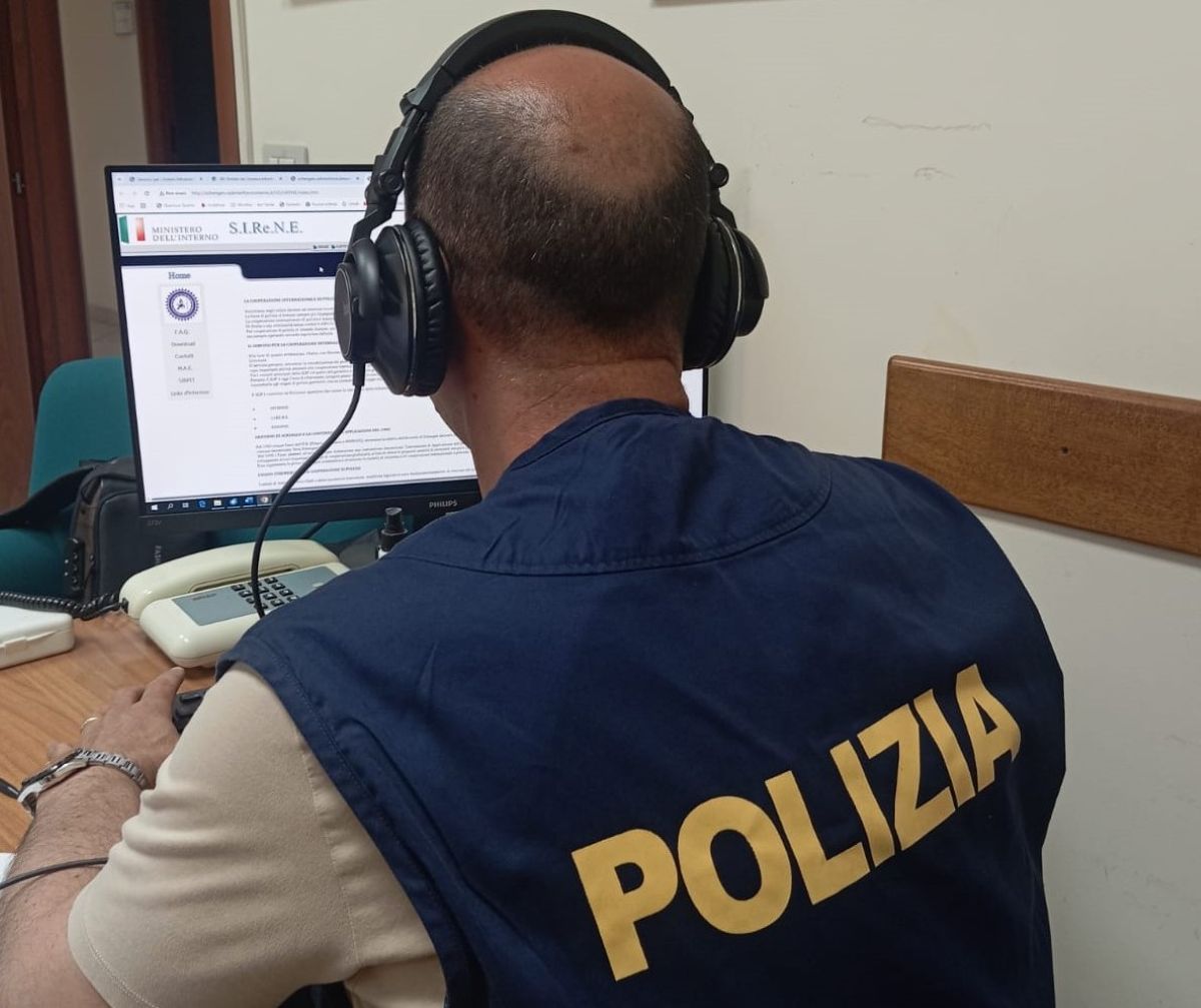 Galleria foto 'Ricercato in Germania per violenza sessuale su un minore, 23enne afghano arrestato a Massafra' - foto 1