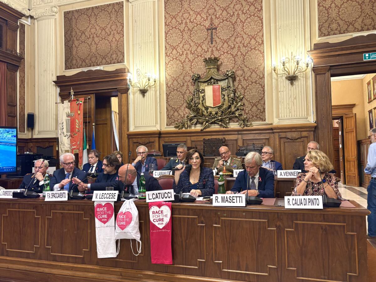 Galleria foto 'La Race for the Cure torna a Bari: prevenzione, solidarietà e sport nel capoluogo pugliese – VIDEO' - foto 1
