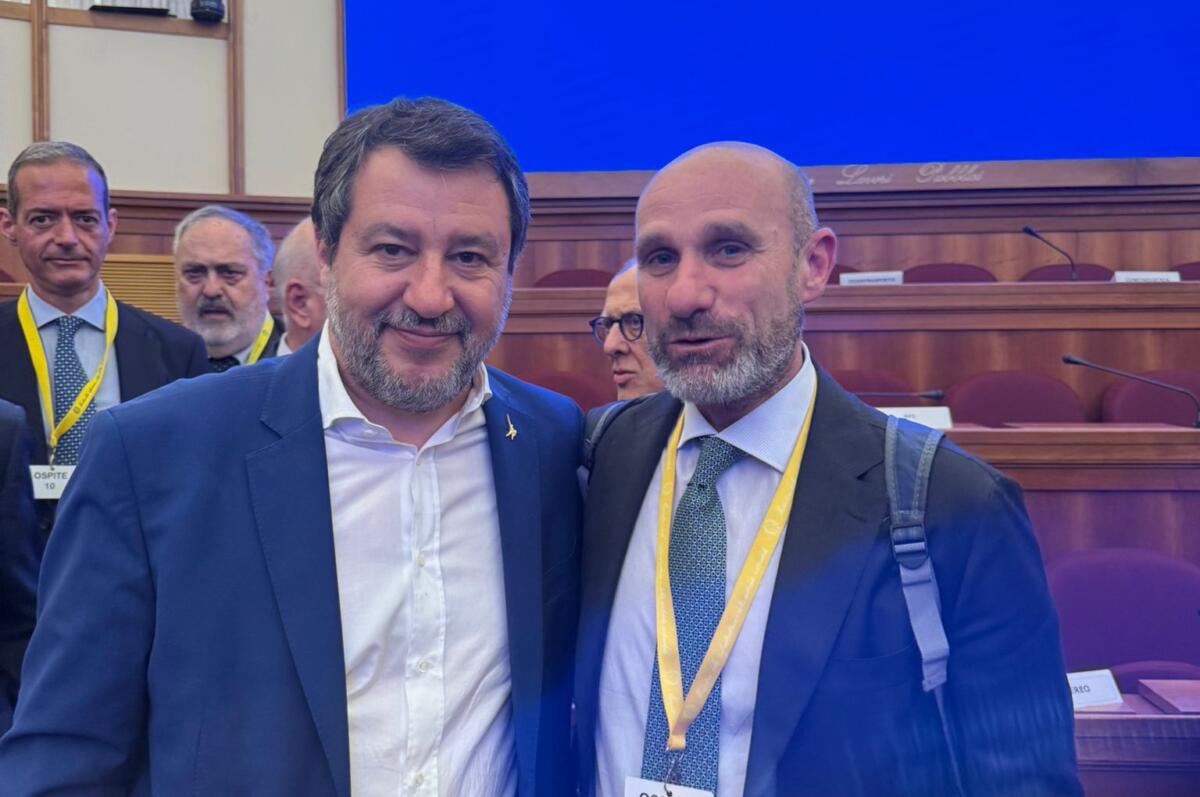 Galleria foto 'Aeroporti di Puglia nel Piano nazionale 2026-2035, Vasile: «Sistema capace di affrontare sfide future»' - foto 1