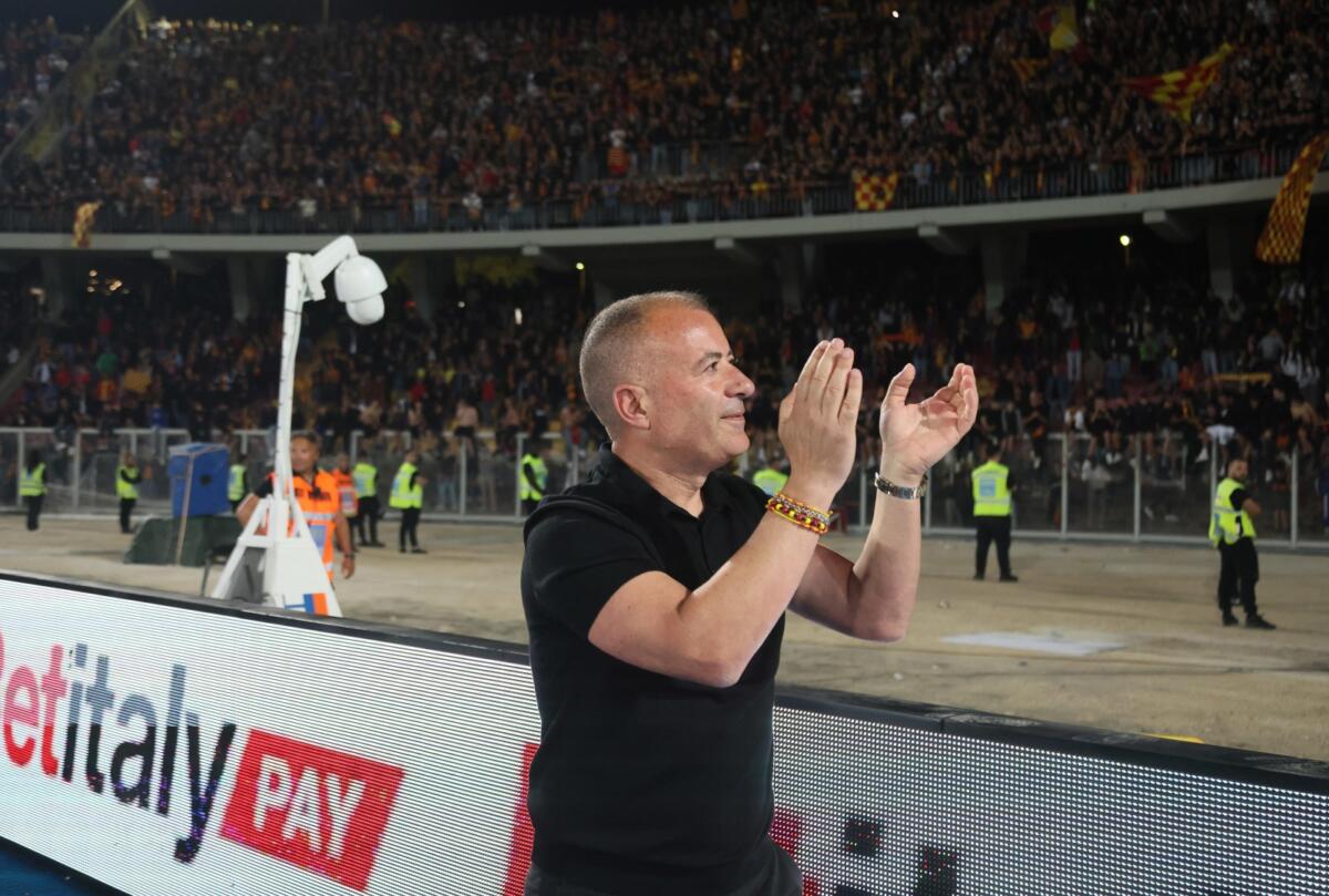 Lecce festeggia la quarta salvezza di fila in Serie A: è unanime il plauso della politica pugliese Lecce festeggia la quarta salvezza di fila in Serie A: è unanime il plauso della politica pugliese
