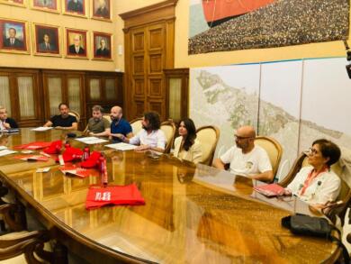 Emergenza afa a Bari, scatta il “Piano Caldo 2026”: arrivano i kit di sollievo per i più fragili