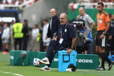 Il ‘Loco’ Bielsa e un Mondiale a testa bassa, ‘non lascio nulla all’Uruguay’