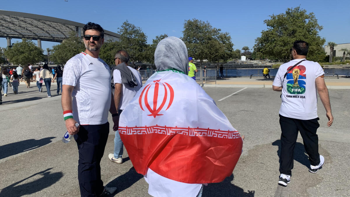 Mondiali, centinaia di iraniani protestano contro Teheran alla vigilia della partita