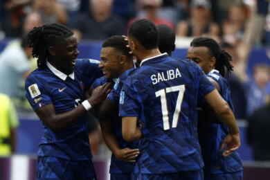 >>>ANSA/Mbappé risponde a Messi, la Francia ai sedicesimi nella tempesta