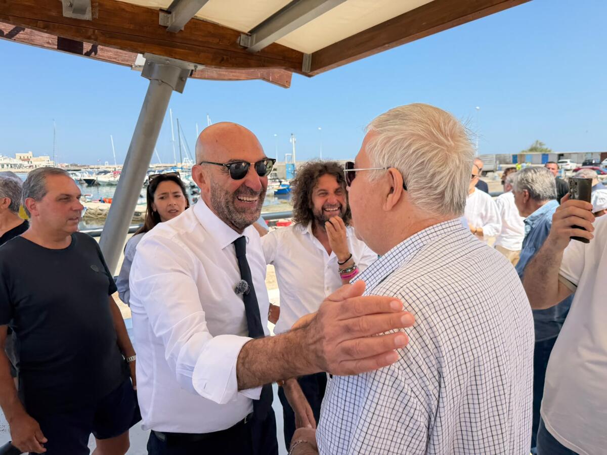 Santo Spirito, inaugurato il nuovo lungomare pedonale dopo tre anni di cantieri – FOTO Santo Spirito, inaugurato il nuovo lungomare pedonale dopo tre anni di cantieri – FOTO