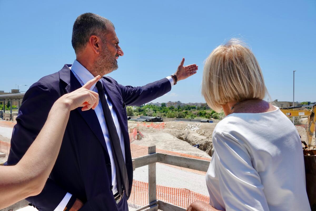 Lecce, pronto entro l’estate il nuovo accesso alla stazione: «Apre la città alla crescita» – FOTO e VIDEO