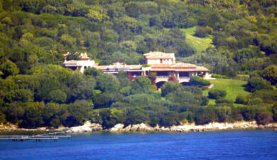 Villa Certosa cambia proprietari: la storica dimora di Berlusconi passa ai reali del Qatar