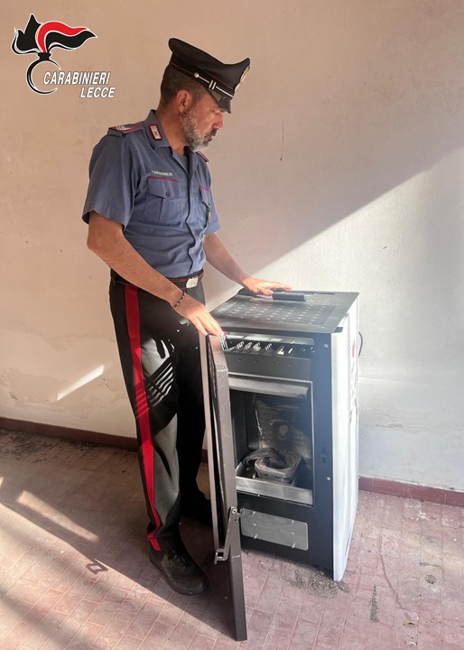 Raid in Salento, incastrata la banda delle case vacanze: 4 indagati e refurtiva recuperata Raid in Salento, incastrata la banda delle case vacanze: 4 indagati e refurtiva recuperata
